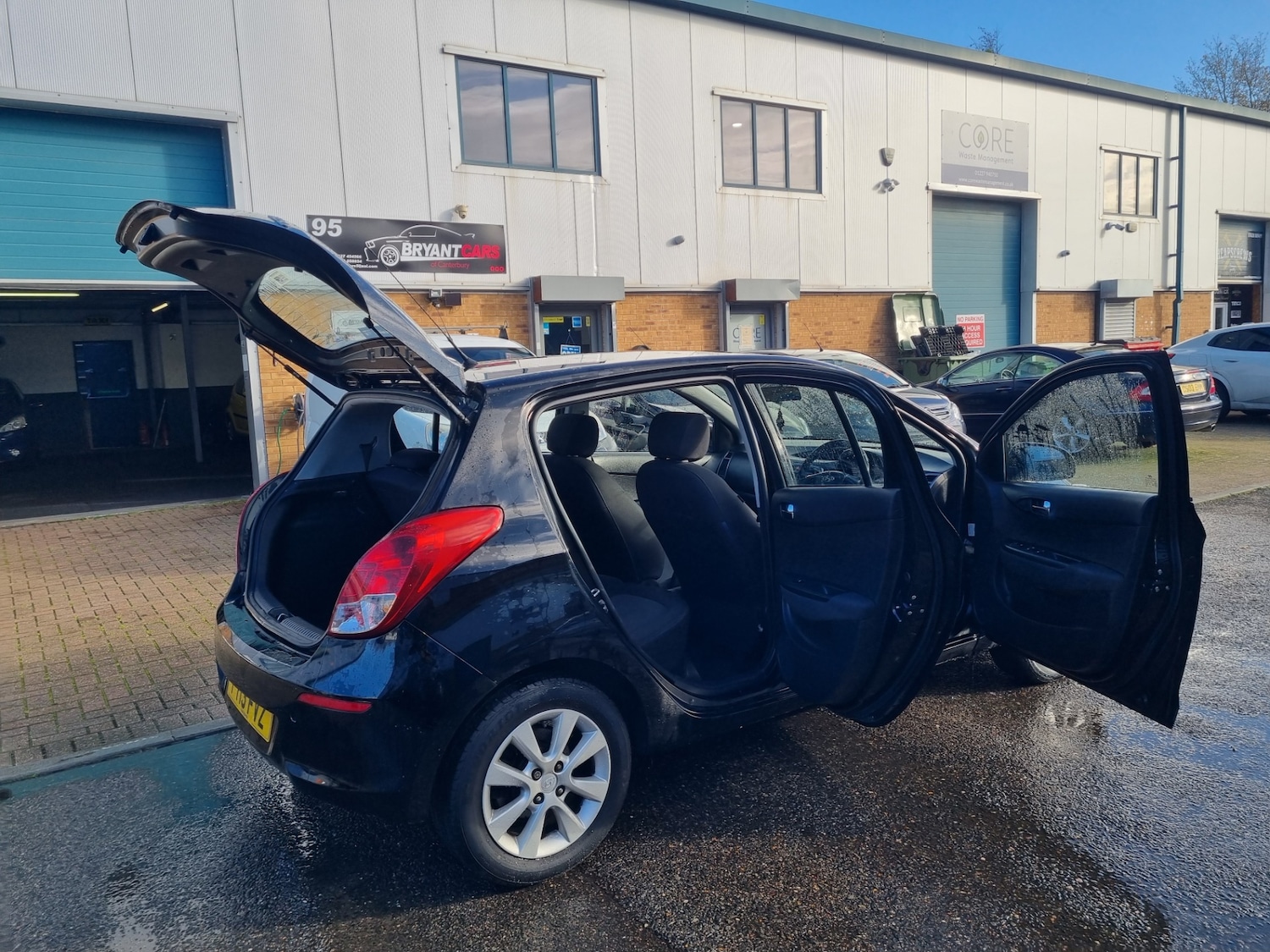 Used Hyundai i20 2013 for sale - 76709694: Photo 11