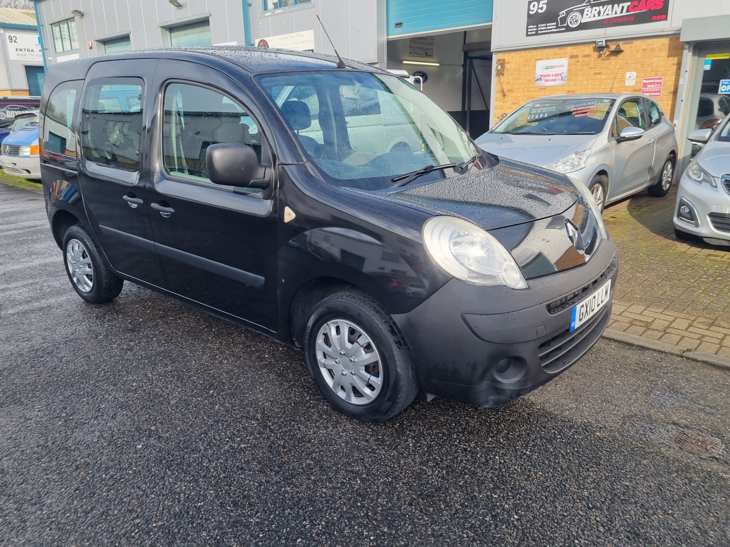 Used Renault Kangoo 2010 for sale - 77637077: Photo 3