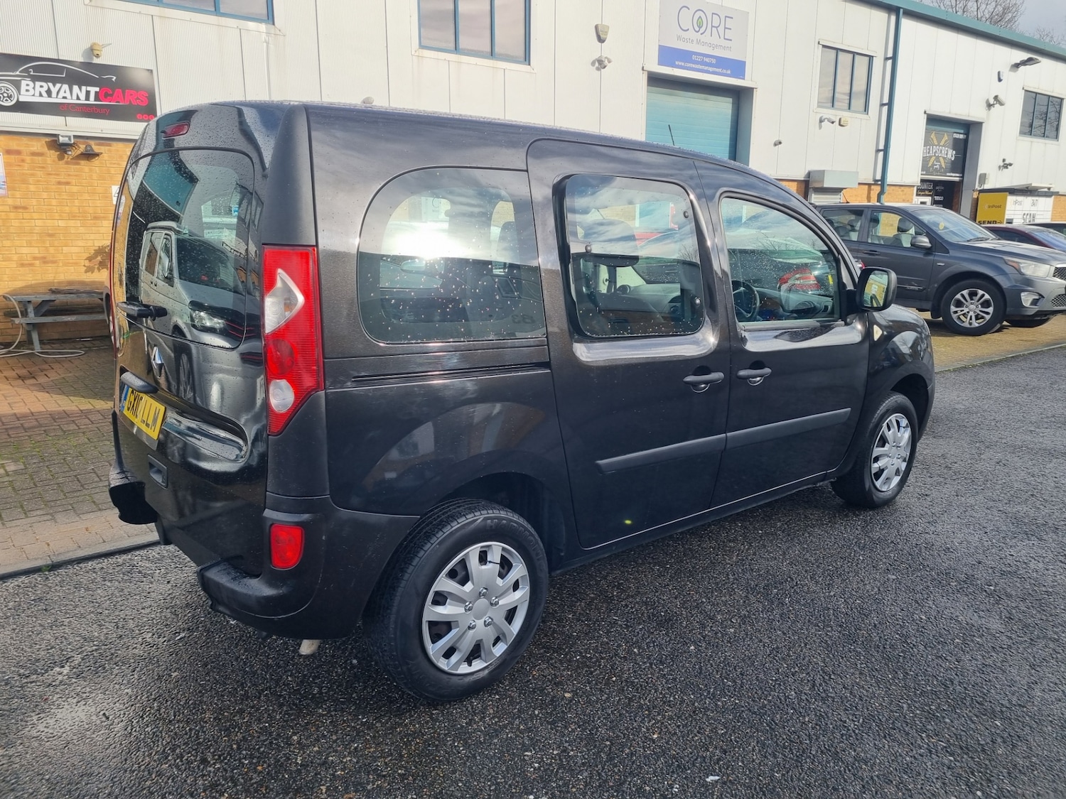 Used Renault Kangoo 2010 for sale - 77637077: Photo 5