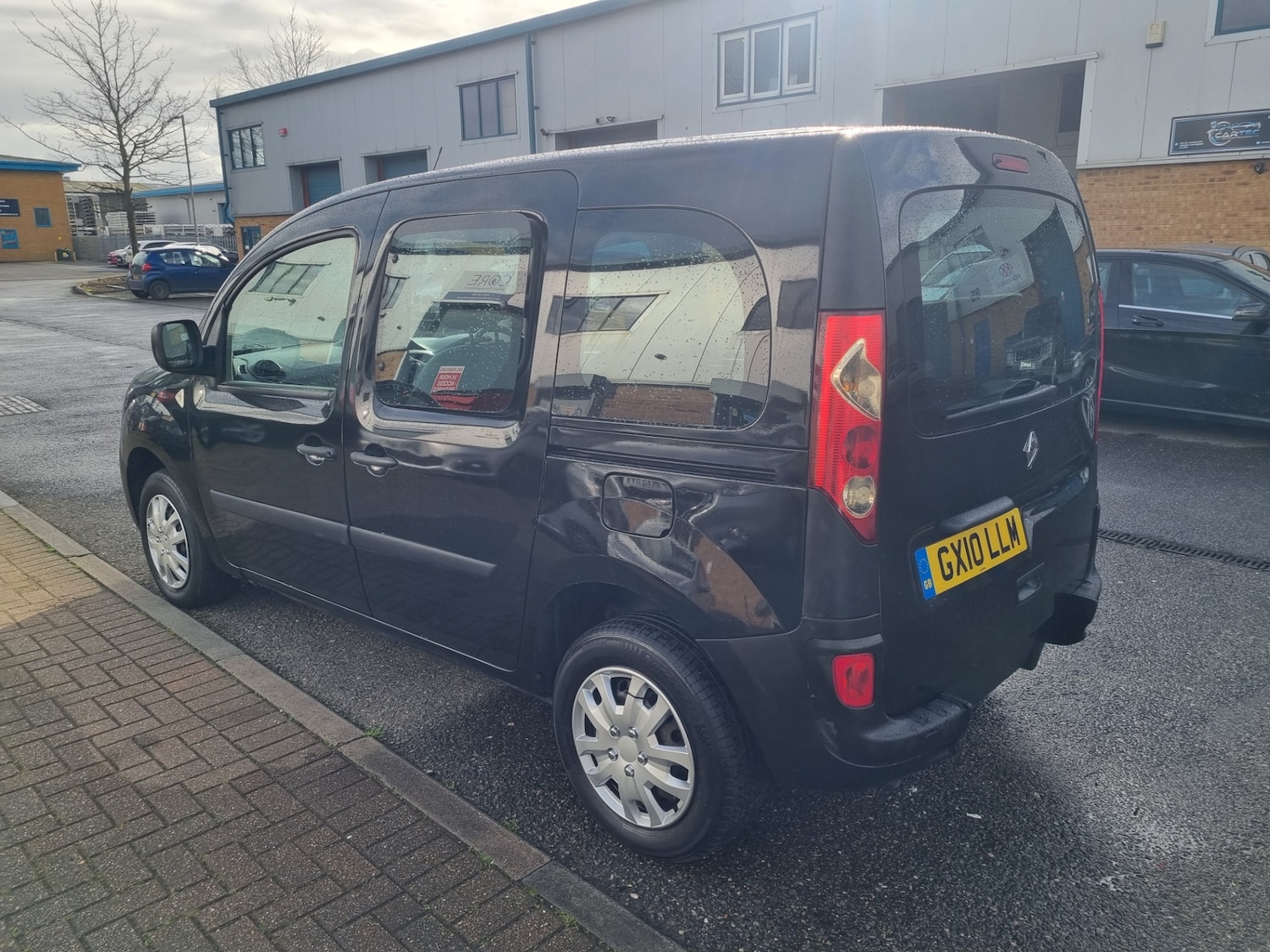 Used Renault Kangoo 2010 for sale - 77637077: Photo 7