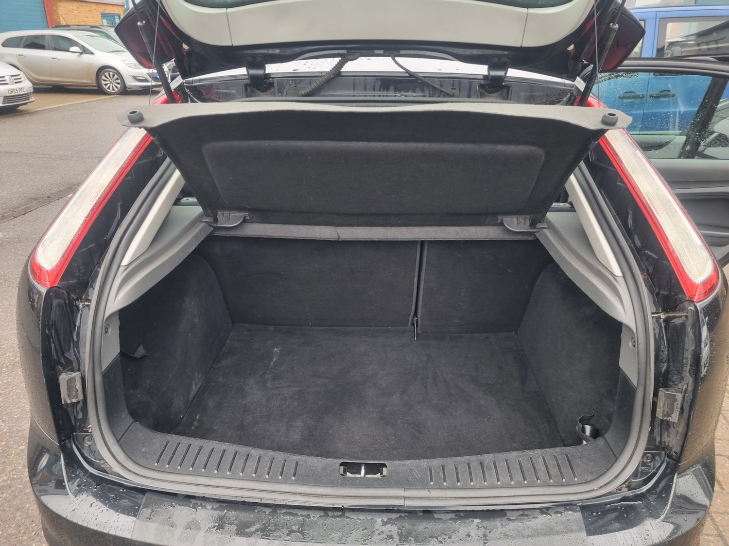 Used Ford Focus 2010 for sale - 77189477: Photo 14