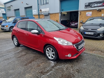 Used Peugeot 208 2014 for sale - 78339482: Photo