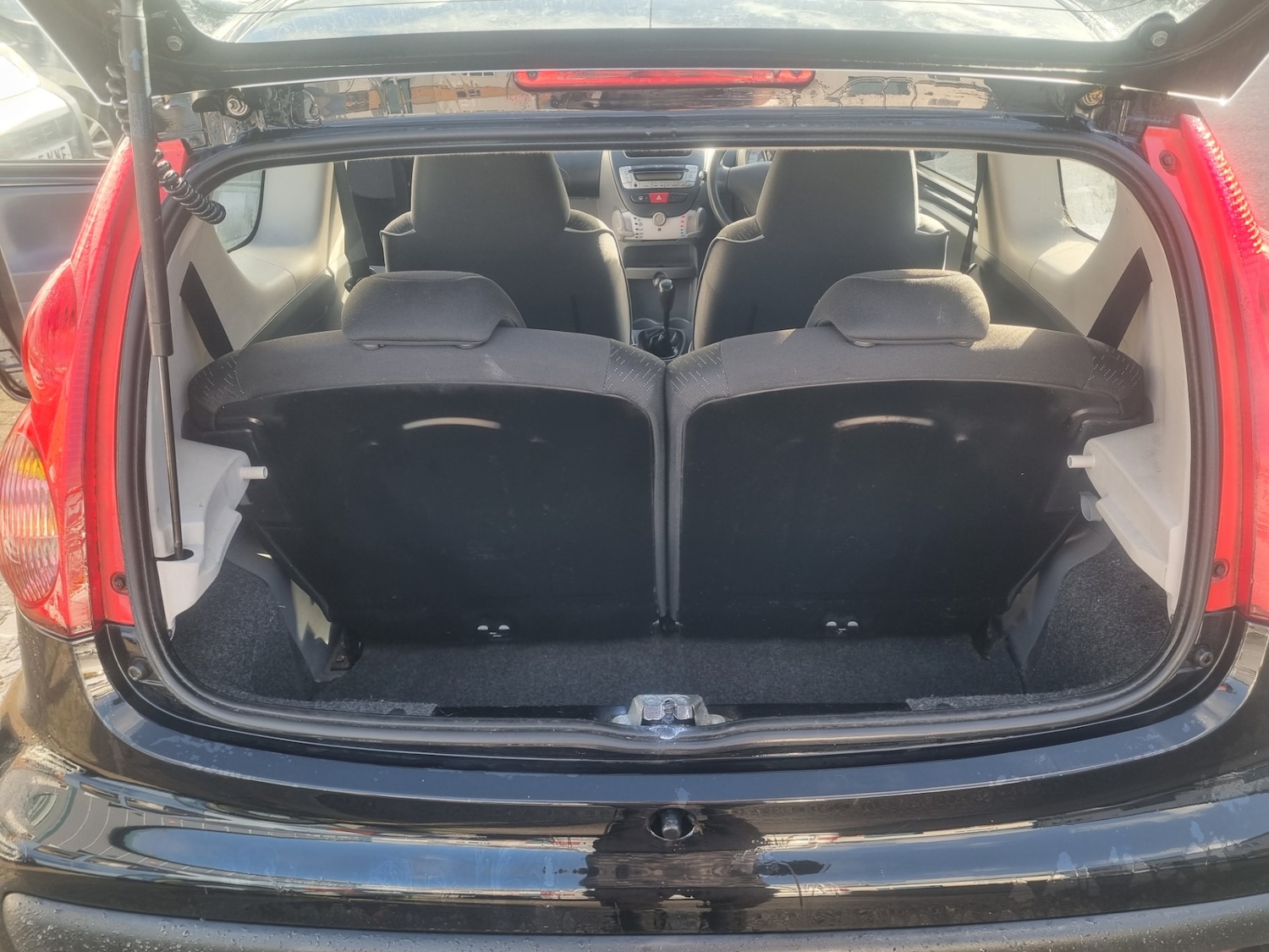 Used Peugeot 107 2009 for sale - 76710044: Photo 14