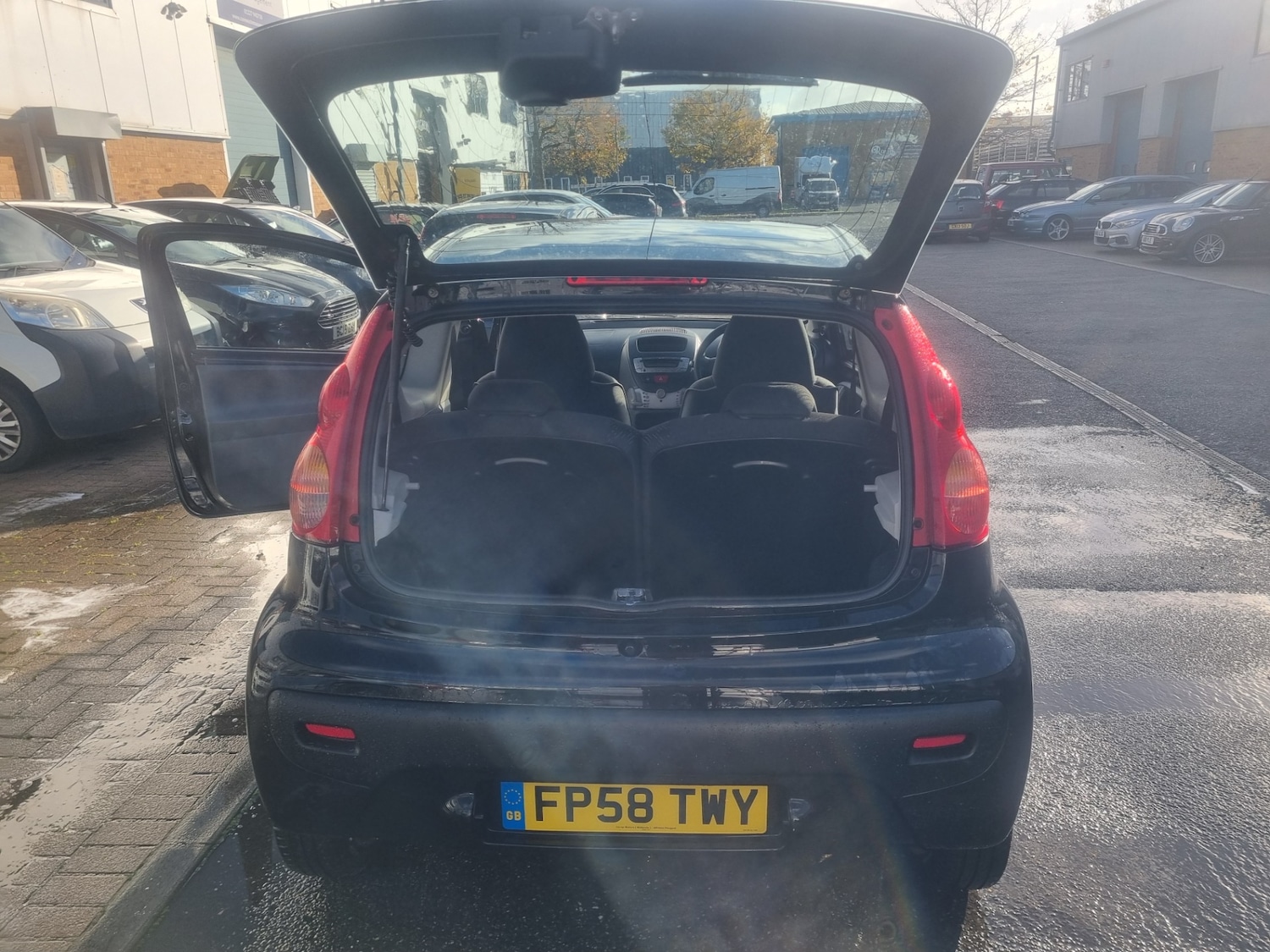 Used Peugeot 107 2009 for sale - 76710044: Photo 16