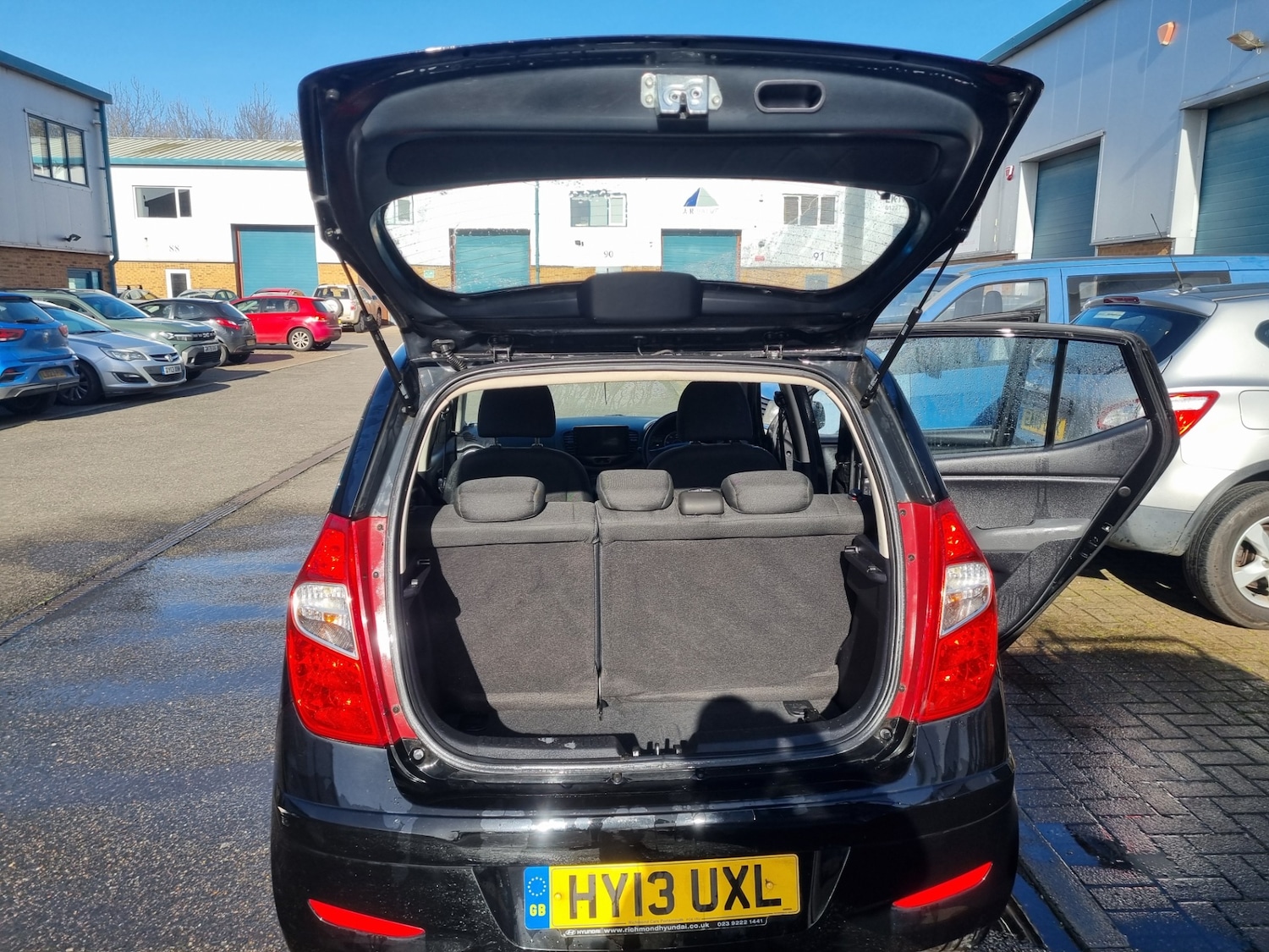 Used Hyundai i10 2013 for sale - 77589765: Photo 10