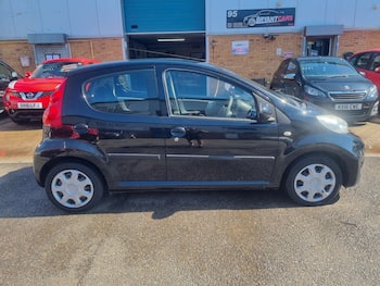 Used Peugeot 107 2011 for sale - 79689415: Photo