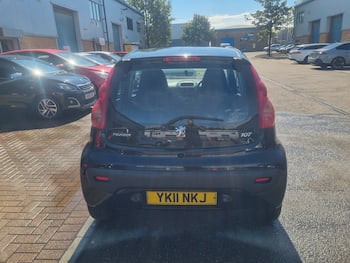 Used Peugeot 107 2011 for sale - 79689415: Photo