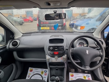 Used Peugeot 107 2011 for sale - 77750073: Photo
