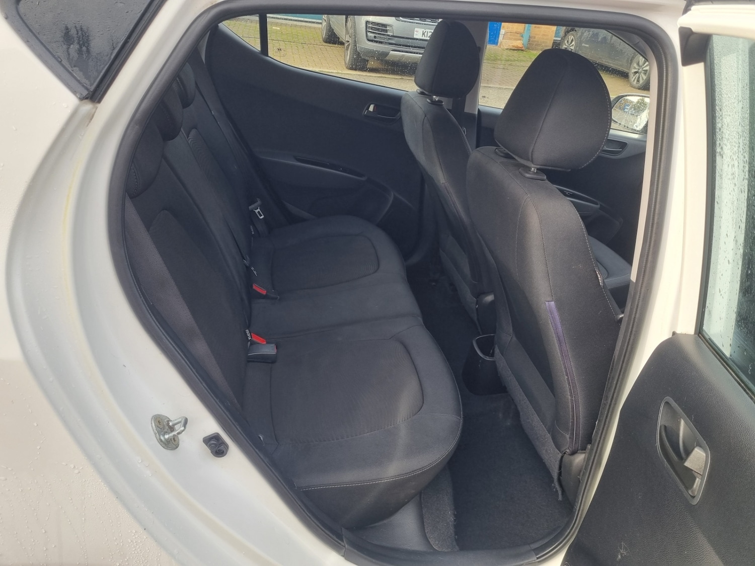 Used Hyundai i10 2017 for sale - 76401496: Photo 10