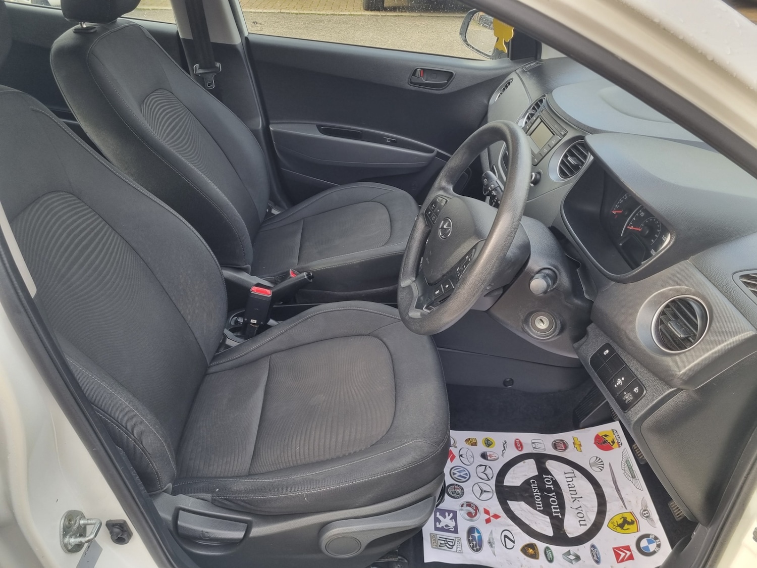 Used Hyundai i10 2017 for sale - 76401496: Photo 11