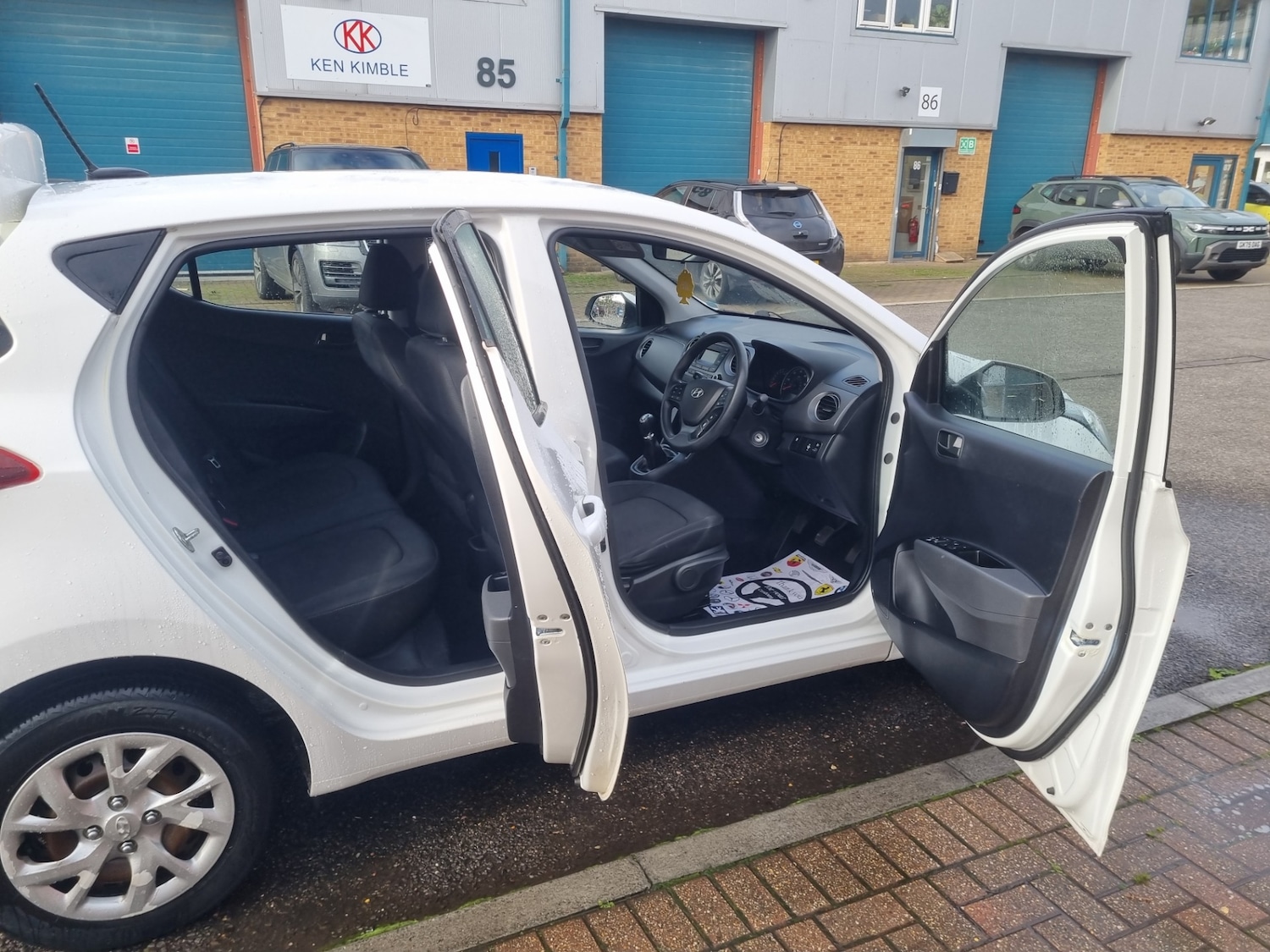 Used Hyundai i10 2017 for sale - 76401496: Photo 14