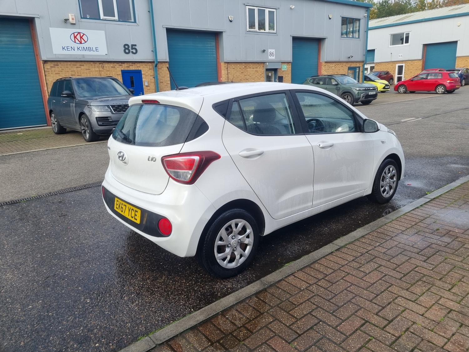 Used Hyundai i10 2017 for sale - 76401496: Photo 8