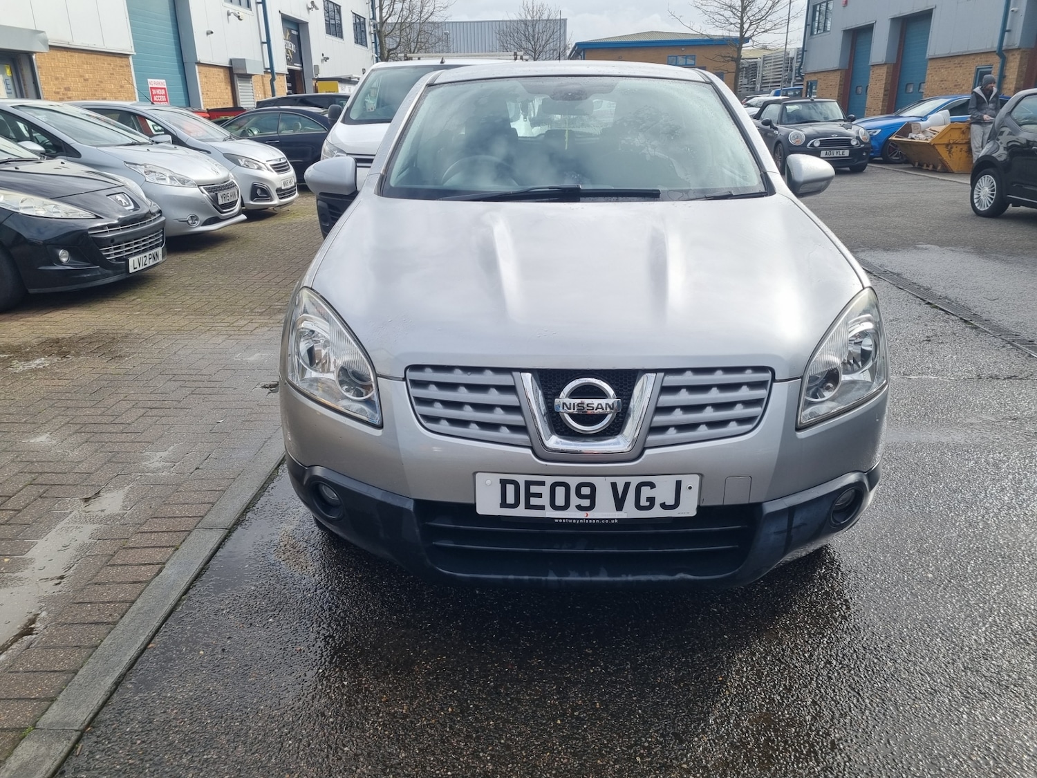Used Nissan Qashqai 2009 for sale - 77656523: Photo 2