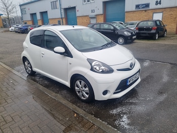 Used Toyota AYGO 2013 for sale - 77631013: Photo