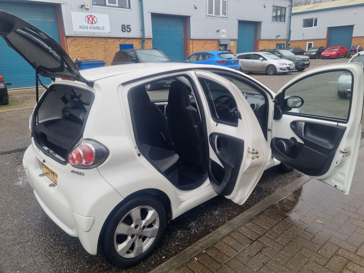 Used Toyota AYGO 2013 for sale - 77631013: Photo 6