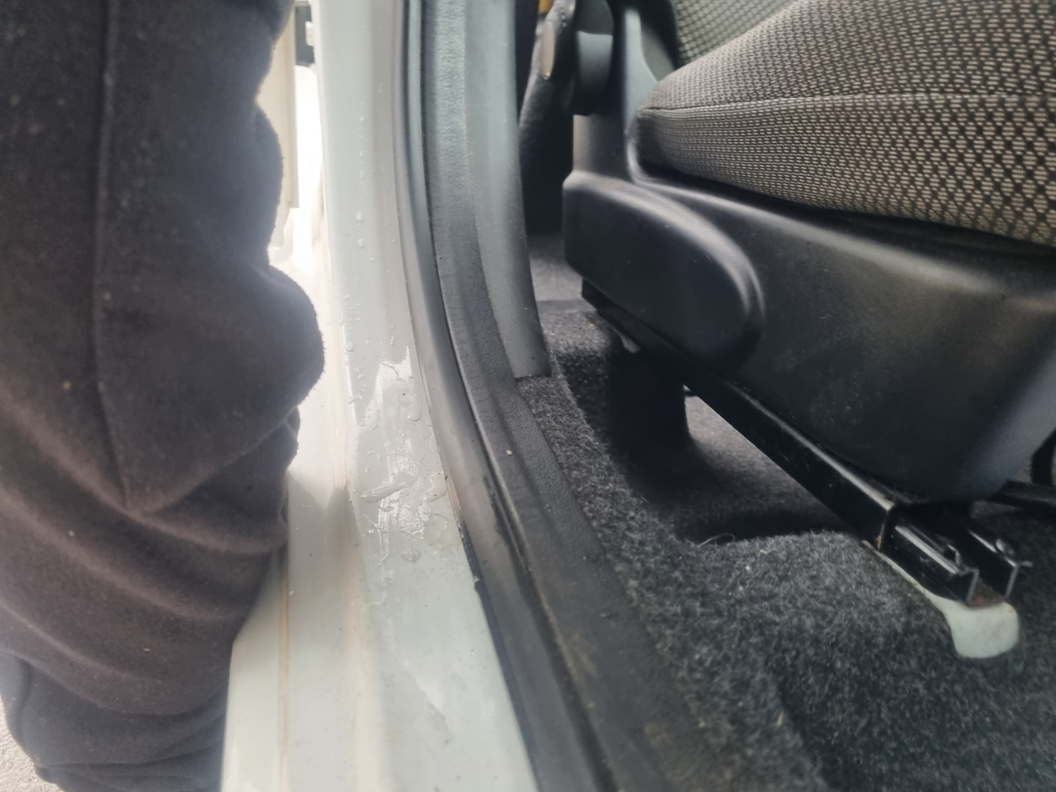 Used Toyota AYGO 2013 for sale - 77631013: Photo 9