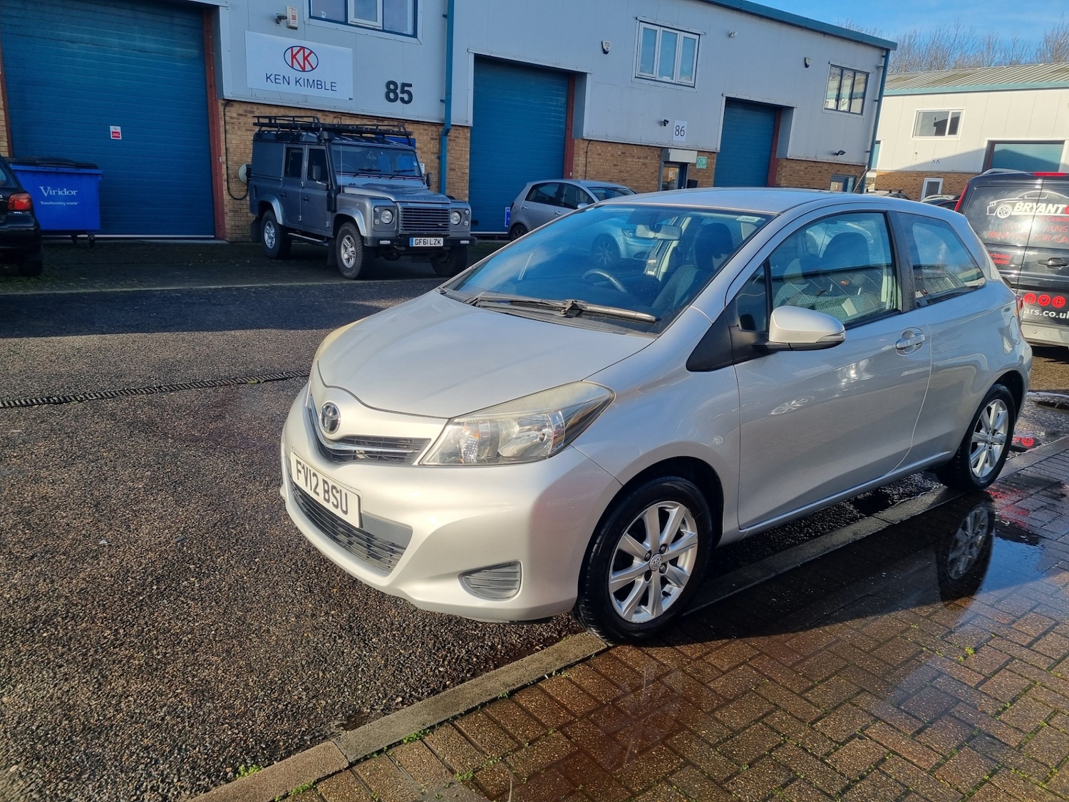 Used Toyota Yaris 2012 for sale - 76908297: Photo 1