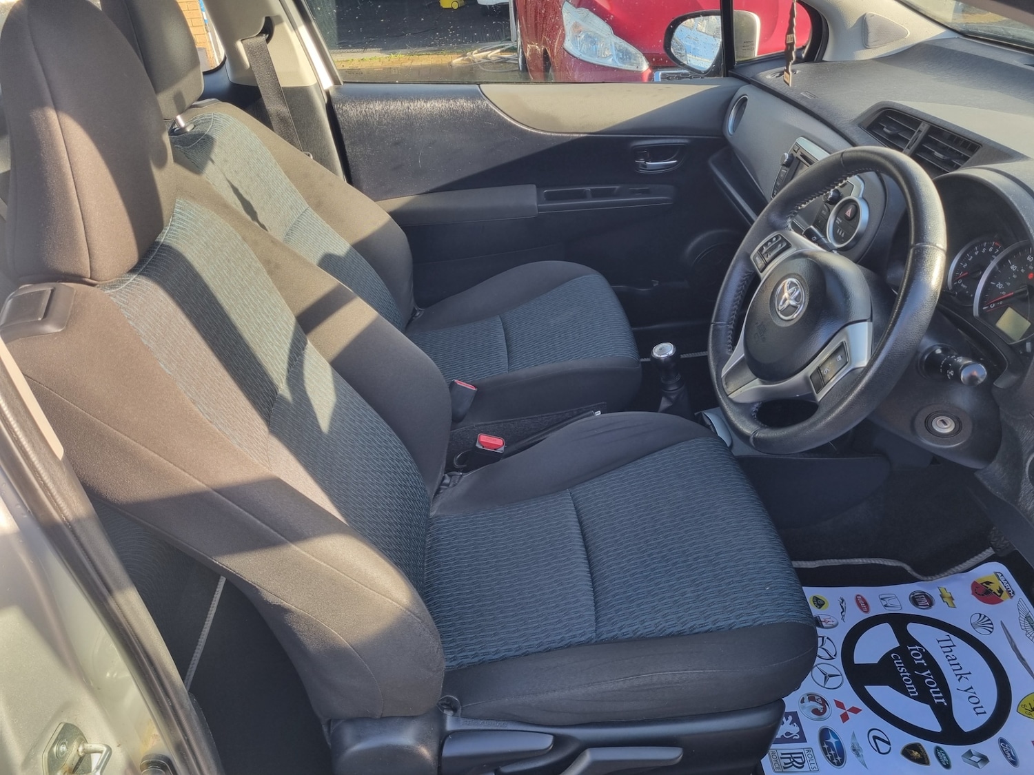 Used Toyota Yaris 2012 for sale - 76908297: Photo 12