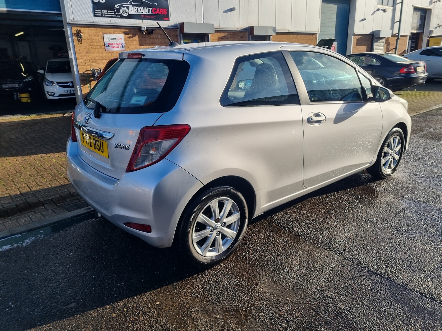 Used Toyota Yaris 2012 for sale - 76908297: Photo 5