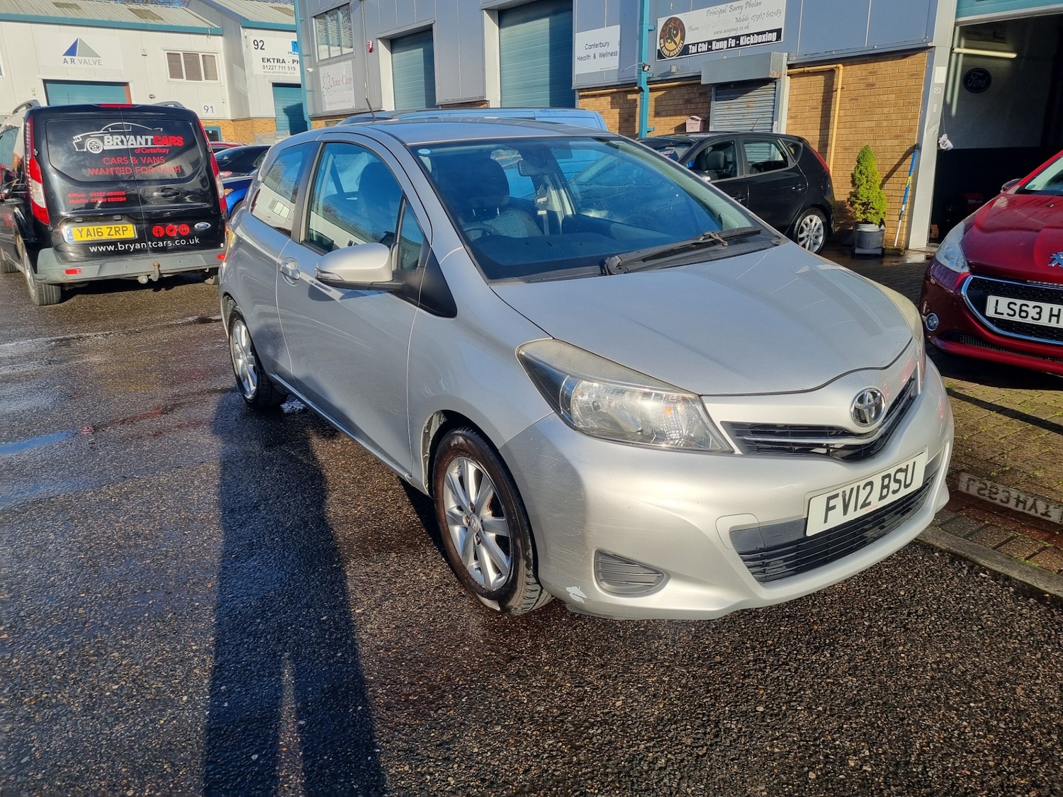 Used Toyota Yaris 2012 for sale - 76908297: Photo 7