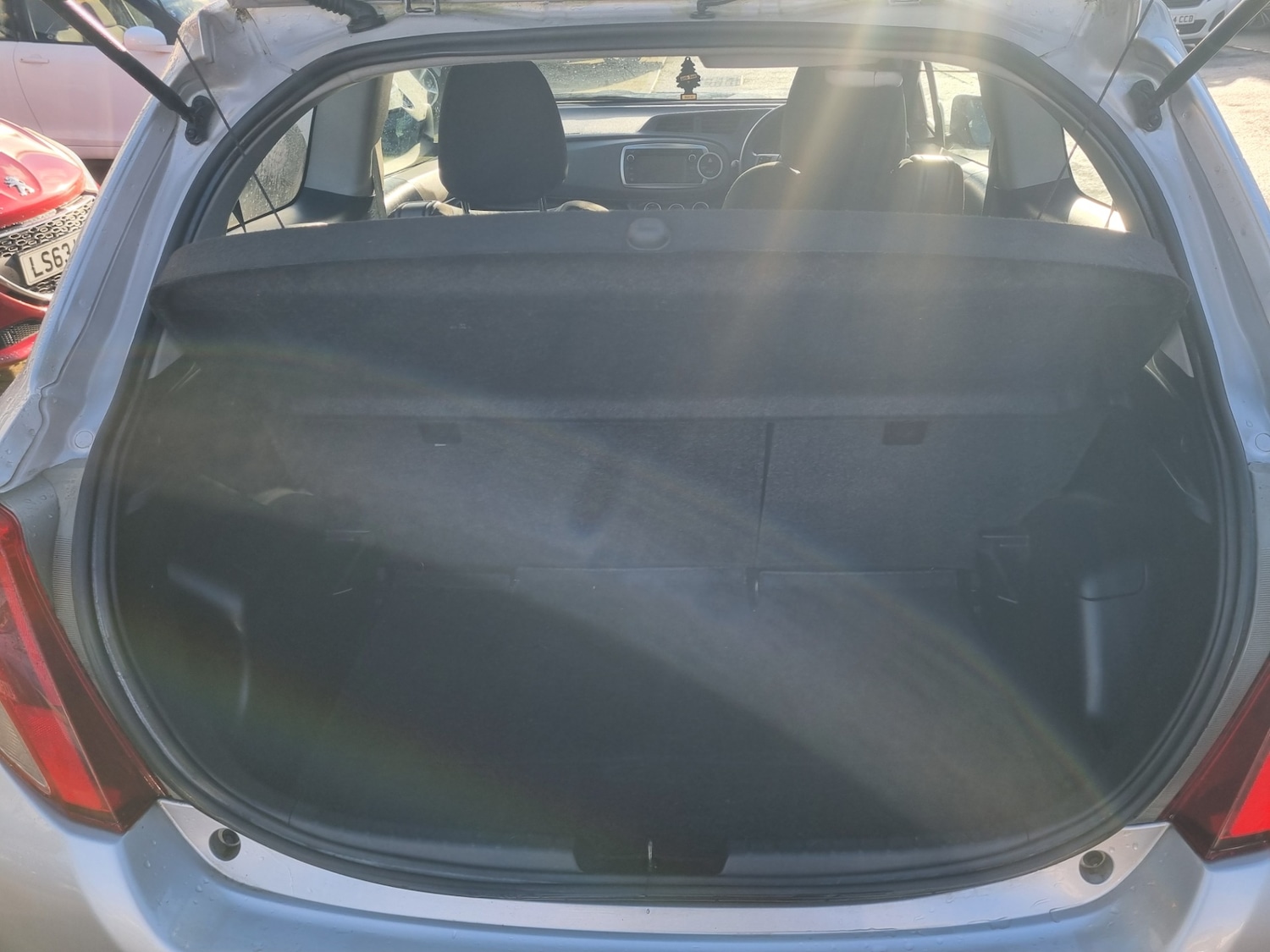 Used Toyota Yaris 2012 for sale - 76908297: Photo 8