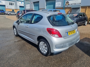 Used Peugeot 207 2011 for sale - 75753445: Photo