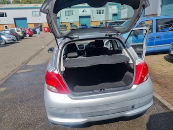Used Peugeot 207 2011 for sale - 75753445: Photo