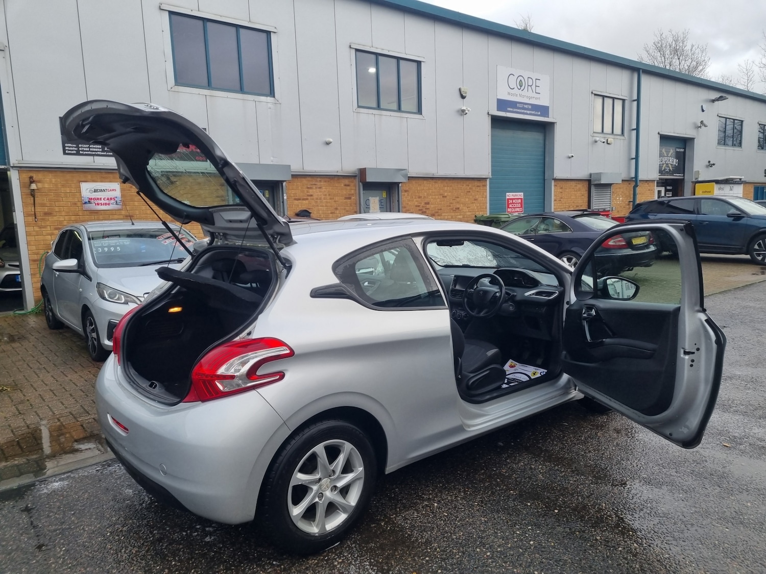 Used Peugeot 208 2015 for sale - 77593112: Photo 5