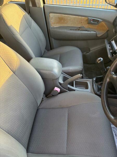 Used Toyota Hilux 2010 for sale - 76910780: Photo 11
