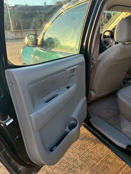 Used Toyota Hilux 2010 for sale - 76910780: Photo 21