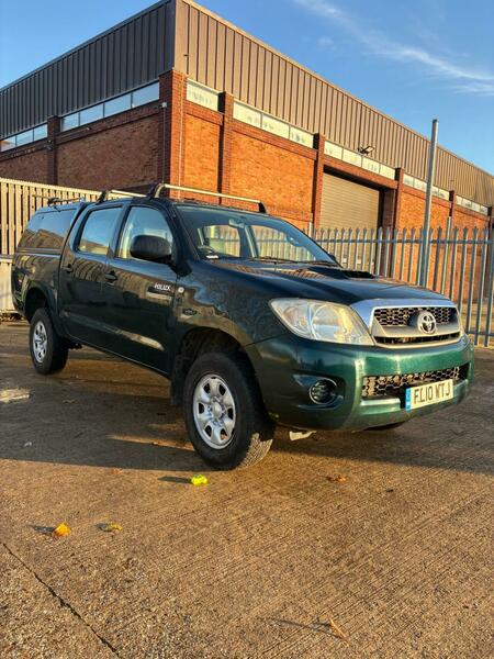 Used Toyota Hilux 2010 for sale - 76910780: Photo 26