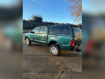 Used Toyota Hilux 2010 for sale - 76910780: Photo
