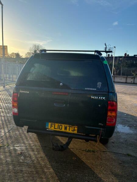 Used Toyota Hilux 2010 for sale - 76910780: Photo 9