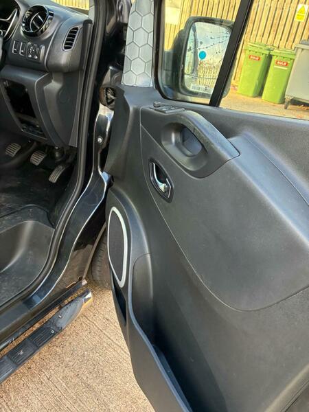 Used Vauxhall Vivaro 2015 for sale - 76712193: Photo 43