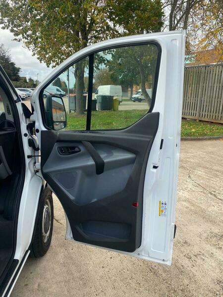 Used Ford Transit Custom 2017 for sale - 76470748: Photo 9