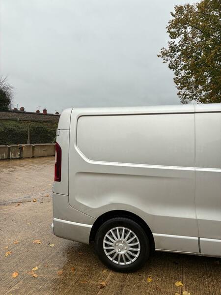 Used Vauxhall Vivaro 2016 for sale - 76643128: Photo 11