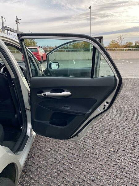 Used Toyota Auris 2009 for sale - 76439681: Photo 12