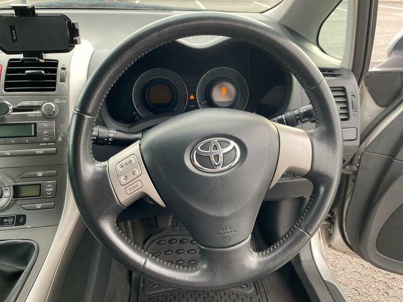 Used Toyota Auris 2009 for sale - 76439681: Photo 22