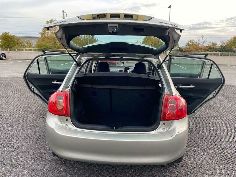 Used Toyota Auris 2009 for sale - 76439681: Photo 28