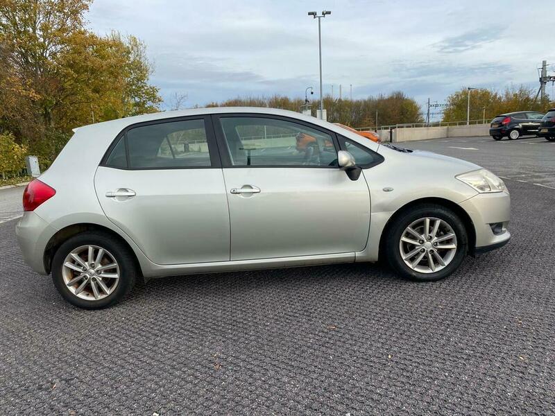 Used Toyota Auris 2009 for sale - 76439681: Photo 6
