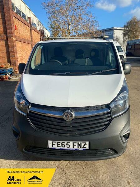 Used Vauxhall Vivaro 2015 for sale - 76618339: Photo 1