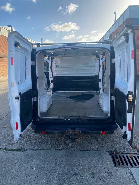 Used Vauxhall Vivaro 2015 for sale - 76618339: Photo 14