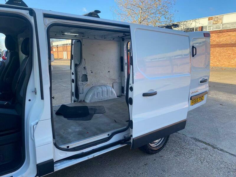 Used Vauxhall Vivaro 2015 for sale - 76618339: Photo 7