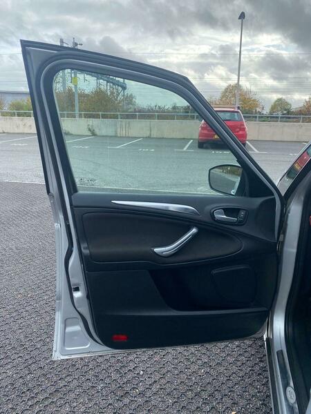 Used Ford S-Max 2013 for sale - 76470756: Photo 21