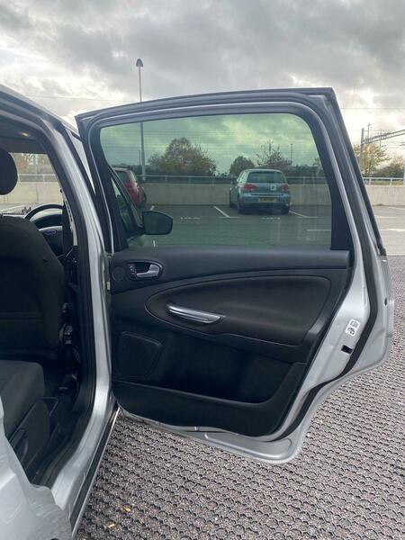 Used Ford S-Max 2013 for sale - 76470756: Photo 24