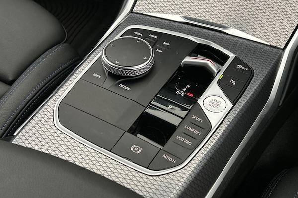 Used BMW 3 Series 2024 for sale - 76166951: Photo 11