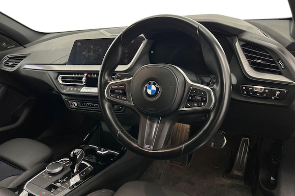 Used BMW 1 Series 2023 for sale - 76123130: Photo 7