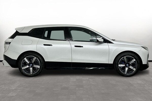 Used BMW iX 2023 for sale - 75109386: Photo 3