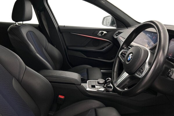 Used BMW 1 Series 2023 for sale - 76137582: Photo 12