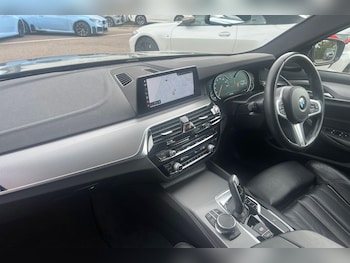 Used BMW 5 Series 2019 for sale - 75543936: Photo